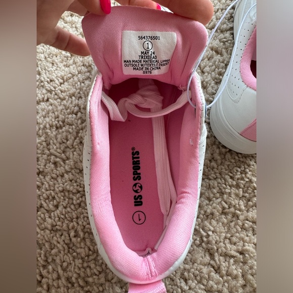 Kids- Youth Girls- Perforated Sneaker Shoes with Rhinestone Grommets- Sz- 11&1 - Picture 11 of 11